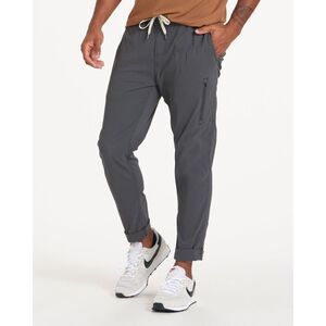 Vuori Technical Climber Pant in Charcoal Large